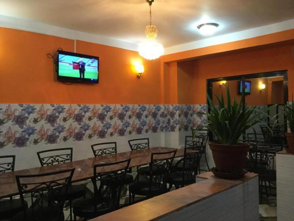 Allied Hotel Balaju Buitenkant foto