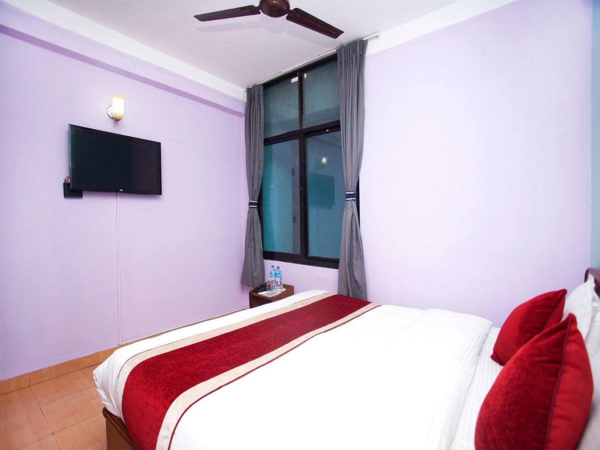 Allied Hotel Balaju Buitenkant foto